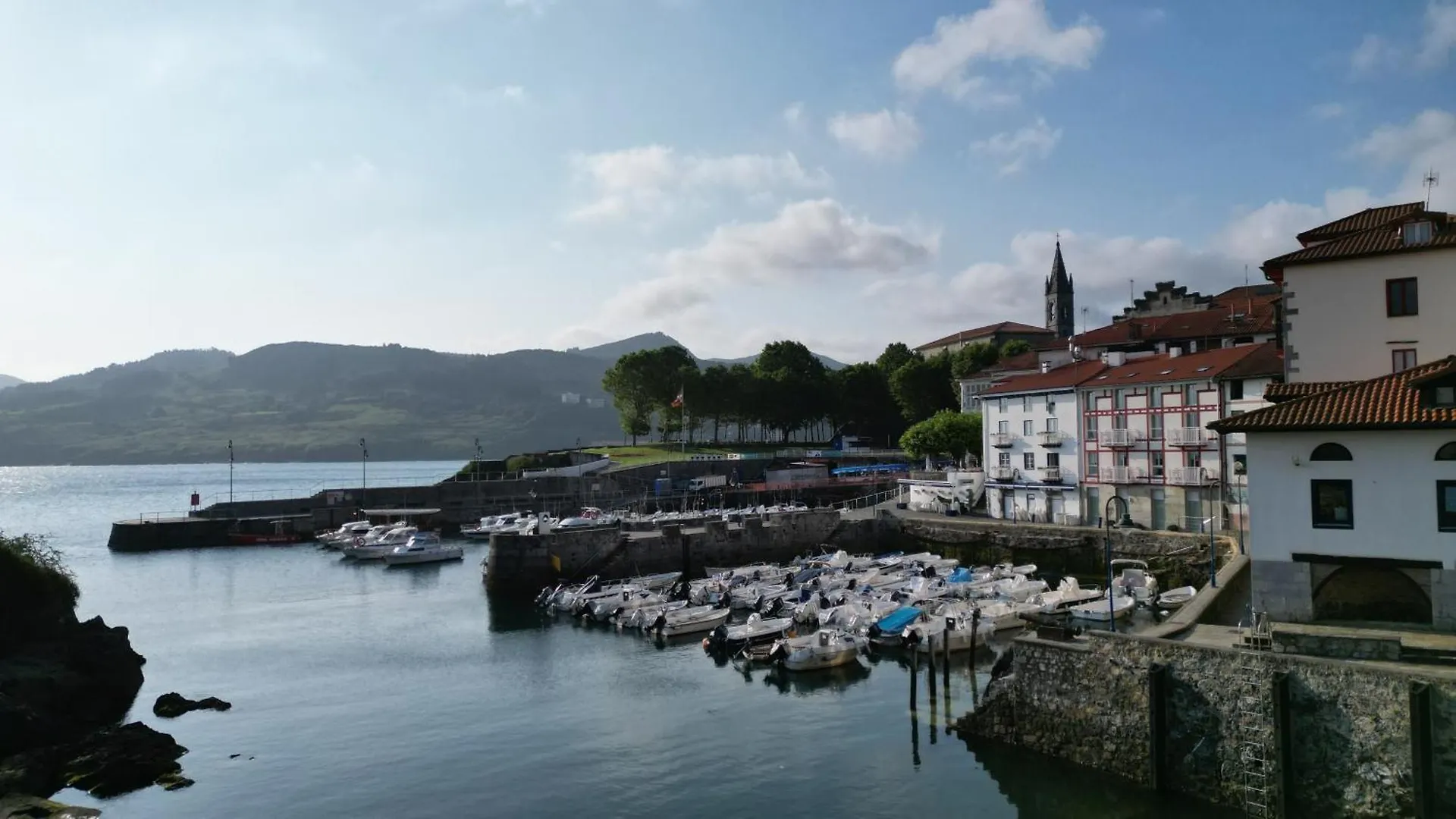 Apartamentos&Spa Mundakaport 0*, Mundaka Spain